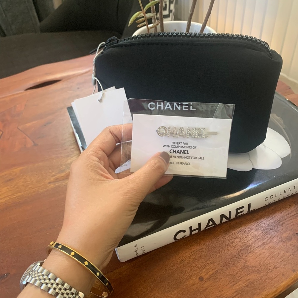 Chanel cosmetic pouch & hair pin